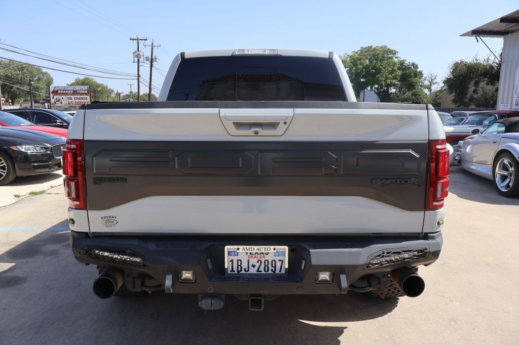 Photo 6 of this FORD F150