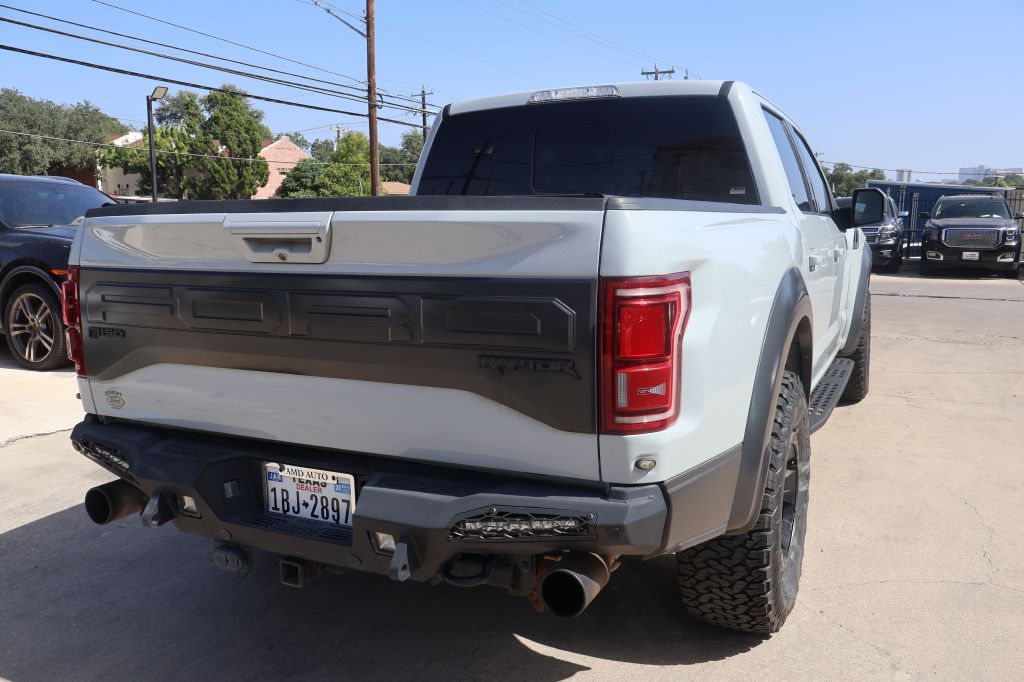 Photo 7 of this FORD F150