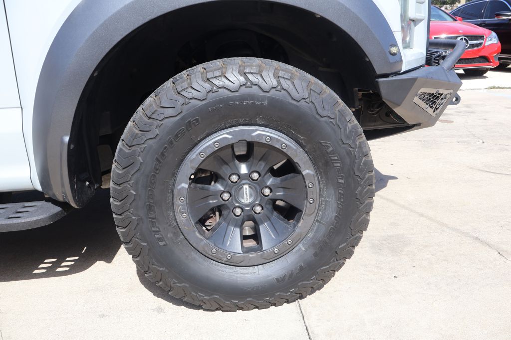 Photo 9 of this FORD F150