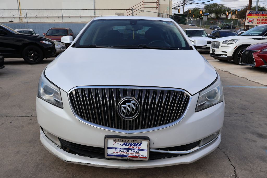 Photo 2 of this BUICK LACROSSE