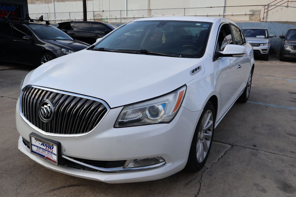 Photo 3 of this BUICK LACROSSE