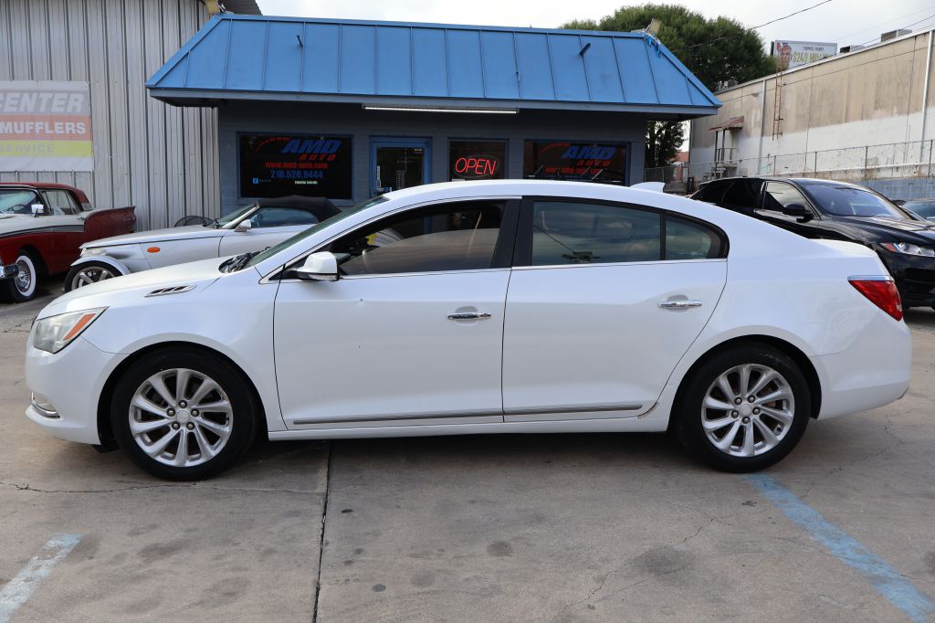 Photo 4 of this BUICK LACROSSE