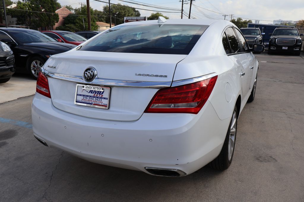 Photo 7 of this BUICK LACROSSE