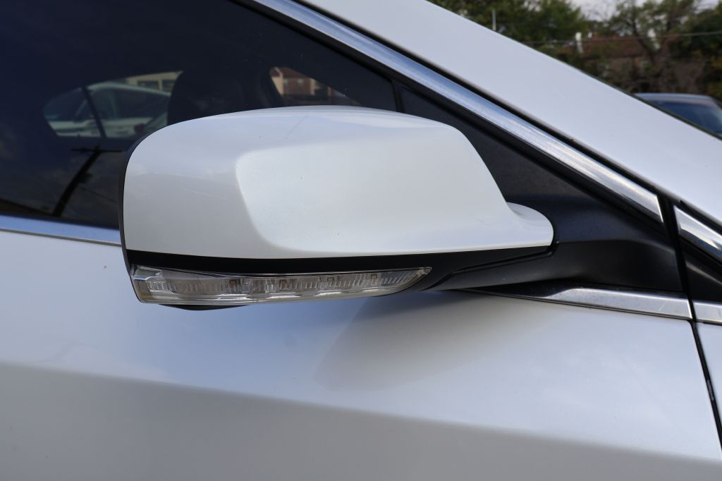 Photo 10 of this BUICK LACROSSE