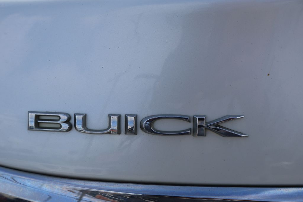 Photo 12 of this BUICK LACROSSE
