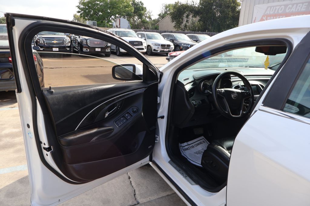Photo 20 of this BUICK LACROSSE