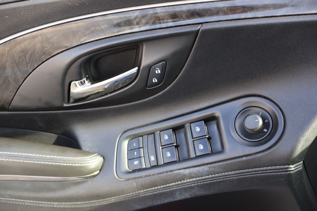 Photo 28 of this BUICK LACROSSE