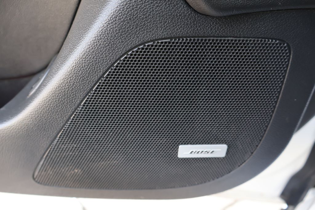 Photo 30 of this BUICK LACROSSE