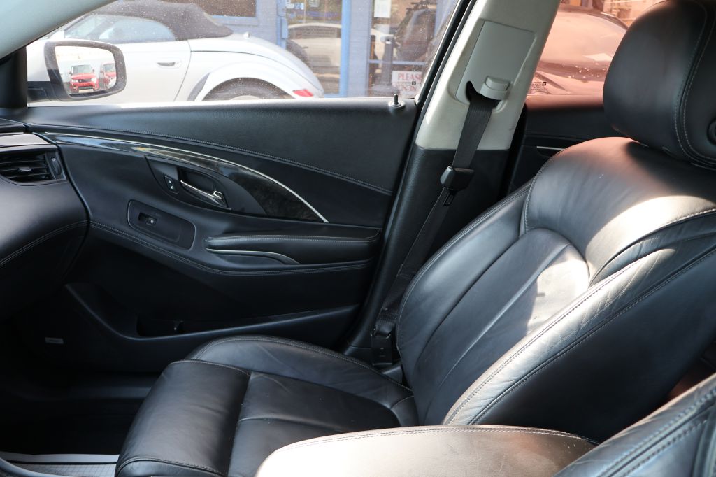 Photo 37 of this BUICK LACROSSE