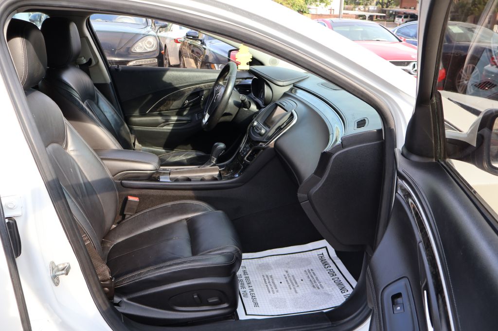 Photo 44 of this BUICK LACROSSE