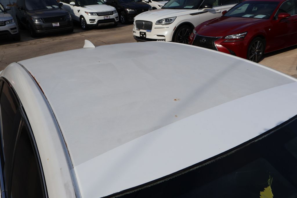 Photo 46 of this BUICK LACROSSE