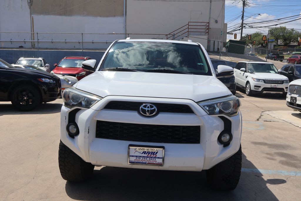 Photo 2 of this TOYOTA 4RUNNER