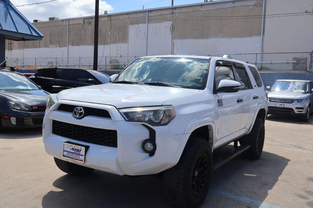 Photo 3 of this TOYOTA 4RUNNER