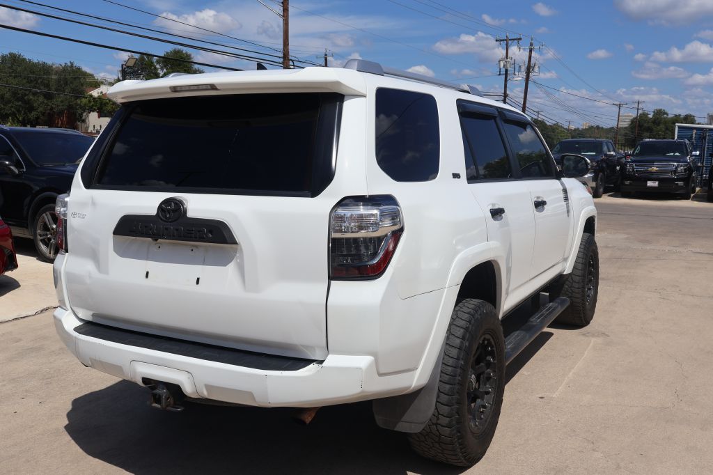 Photo 9 of this TOYOTA 4RUNNER