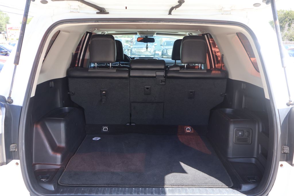 Photo 11 of this TOYOTA 4RUNNER