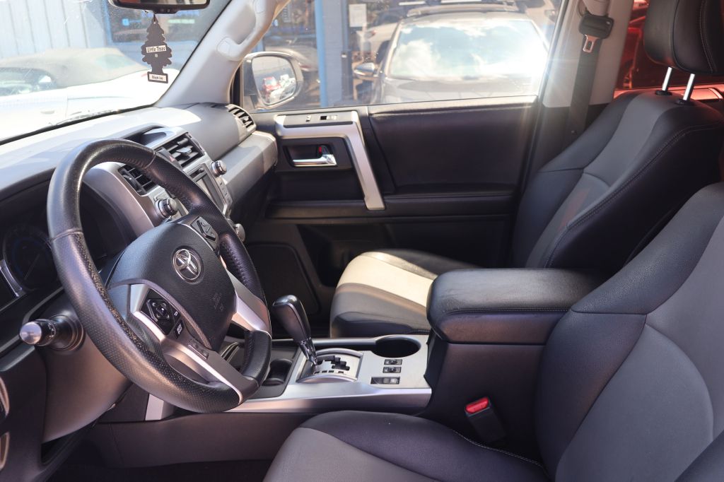 Photo 18 of this TOYOTA 4RUNNER