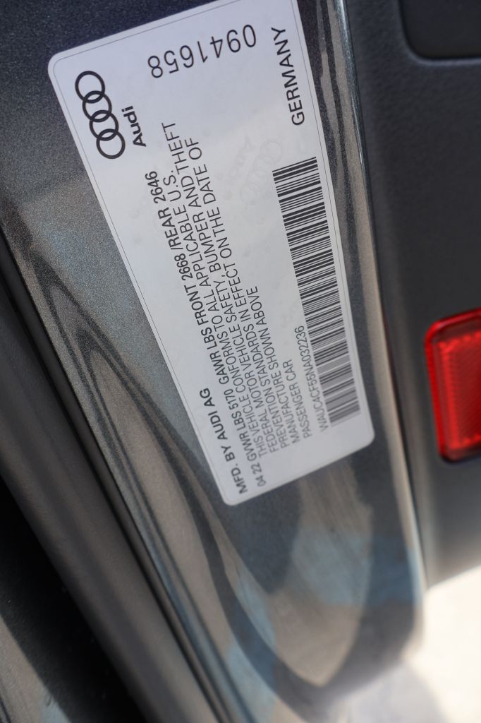 Photo 14 of this AUDI S5