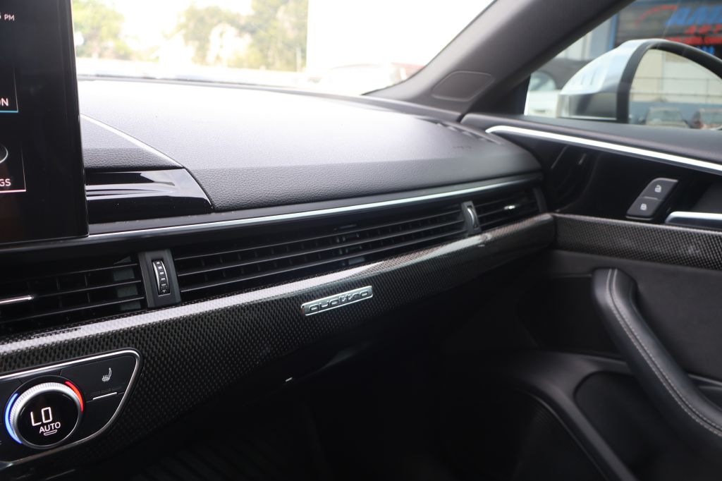 Photo 28 of this AUDI S5