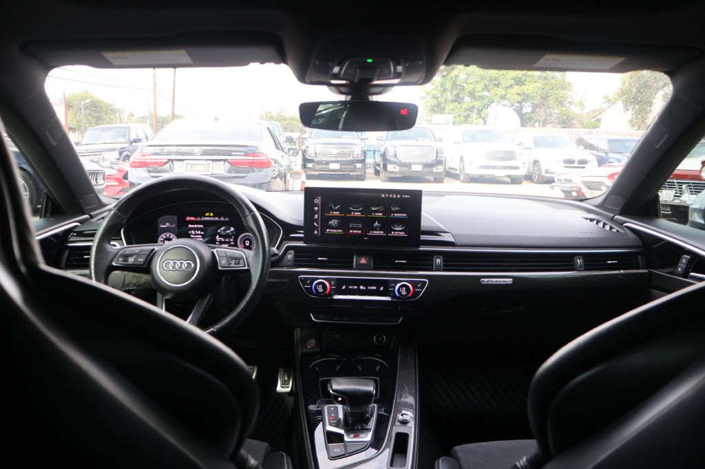 Photo 33 of this AUDI S5