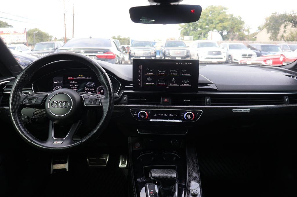 Photo 34 of this AUDI S5