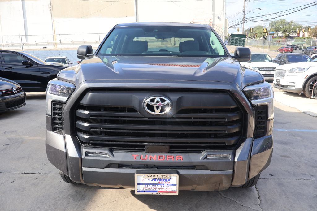 Photo 2 of this TOYOTA TUNDRA