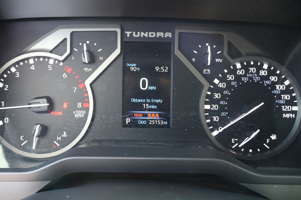 Photo 22 of this TOYOTA TUNDRA