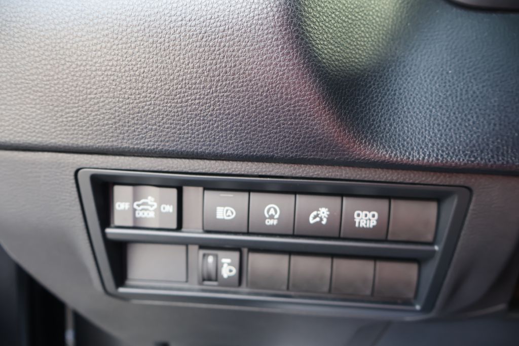 Photo 24 of this TOYOTA TUNDRA