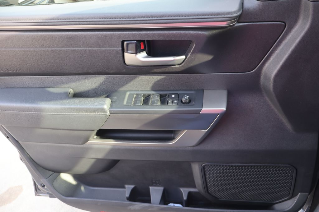 Photo 27 of this TOYOTA TUNDRA