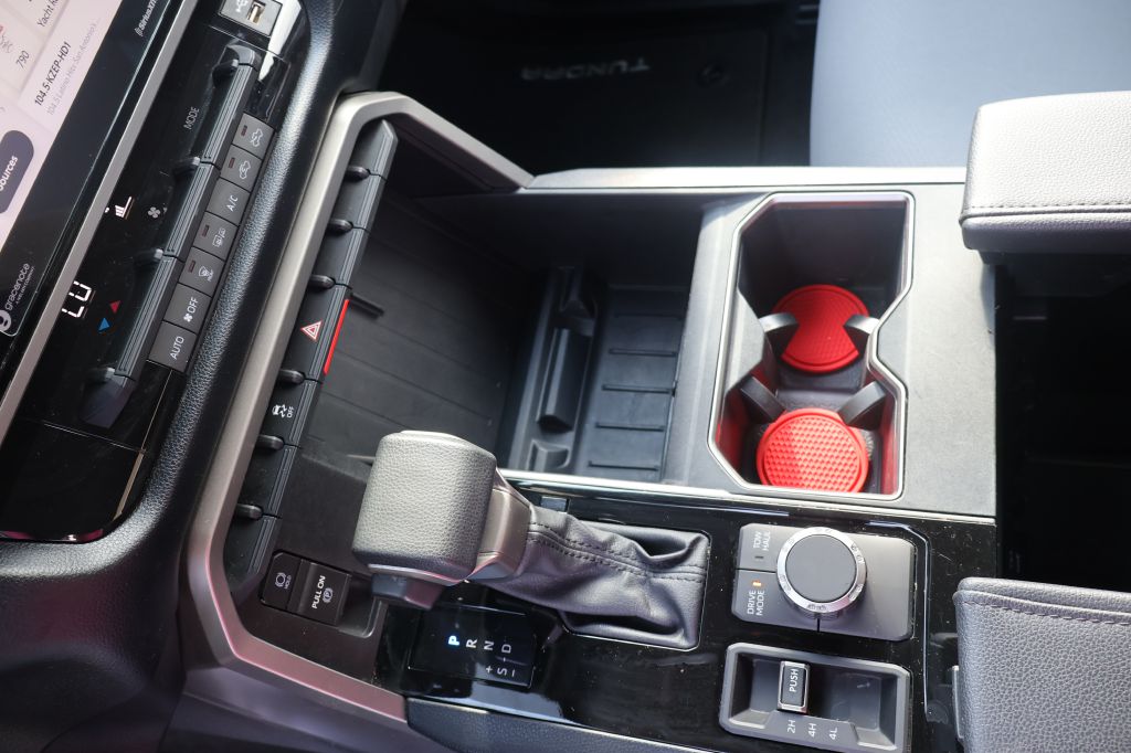 Photo 30 of this TOYOTA TUNDRA
