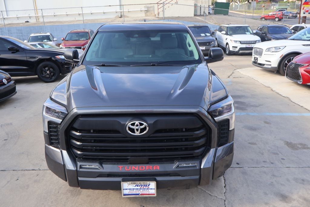 Photo 44 of this TOYOTA TUNDRA