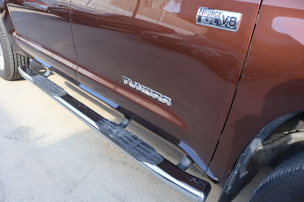 Photo 10 of this TOYOTA TUNDRA