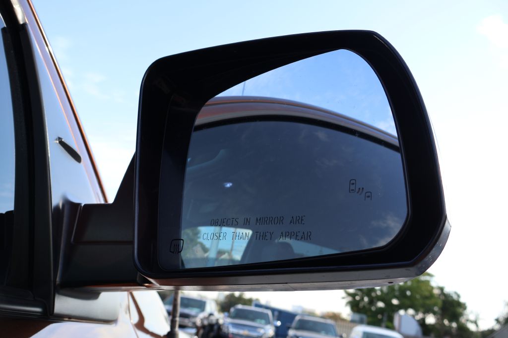 Photo 11 of this TOYOTA TUNDRA