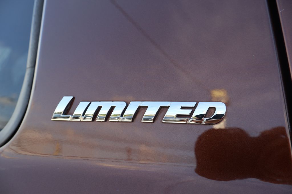 Photo 14 of this TOYOTA TUNDRA