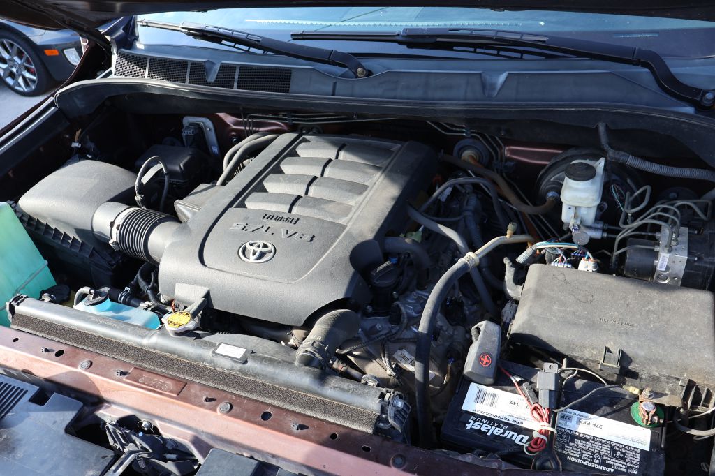 Photo 17 of this TOYOTA TUNDRA