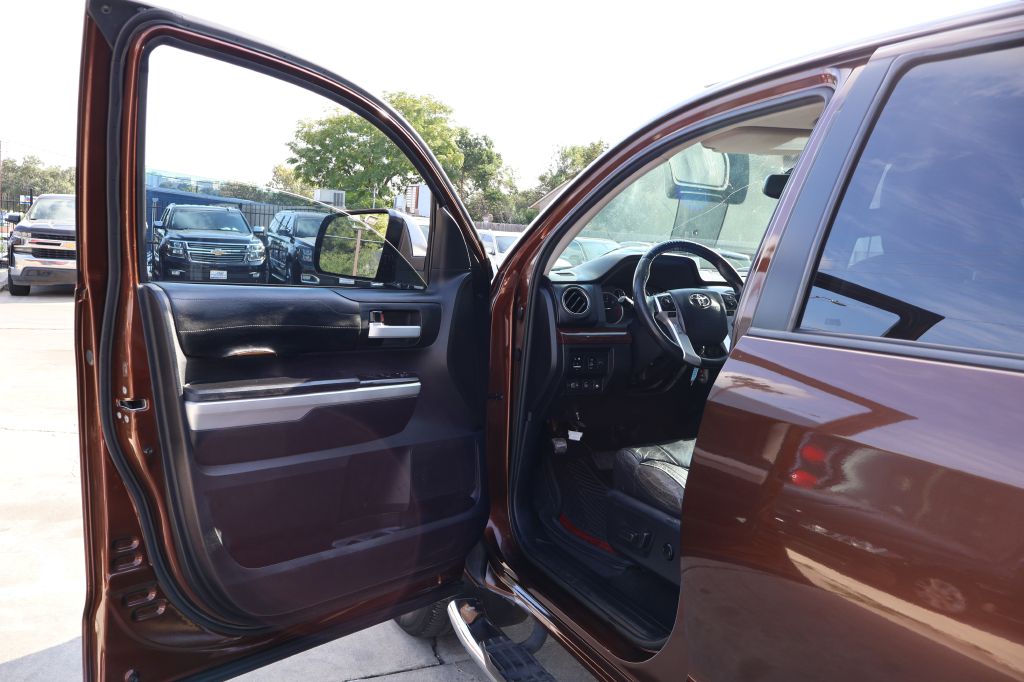 Photo 20 of this TOYOTA TUNDRA