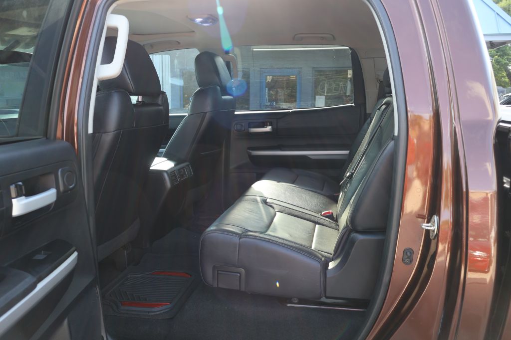 Photo 23 of this TOYOTA TUNDRA