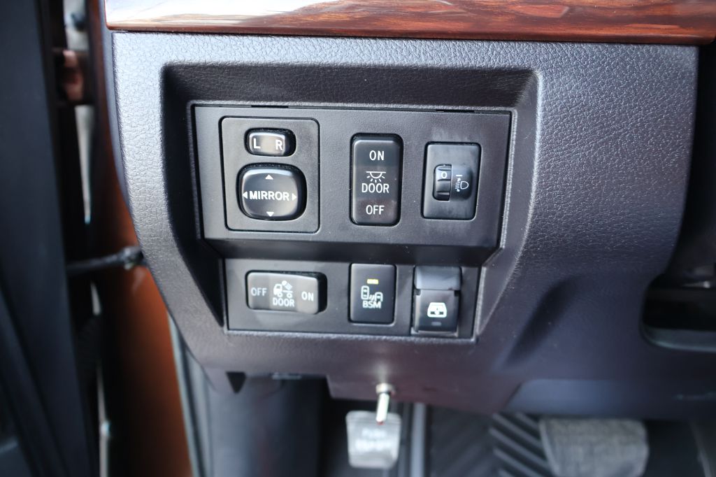Photo 27 of this TOYOTA TUNDRA