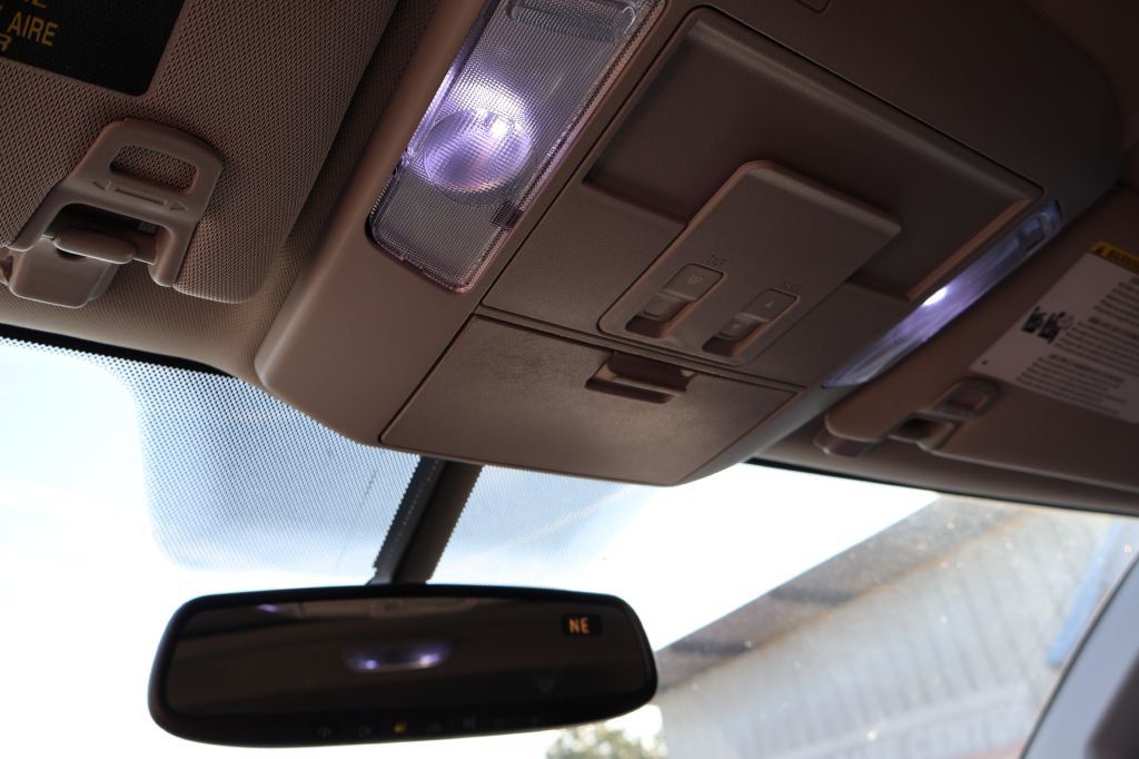 Photo 38 of this TOYOTA TUNDRA