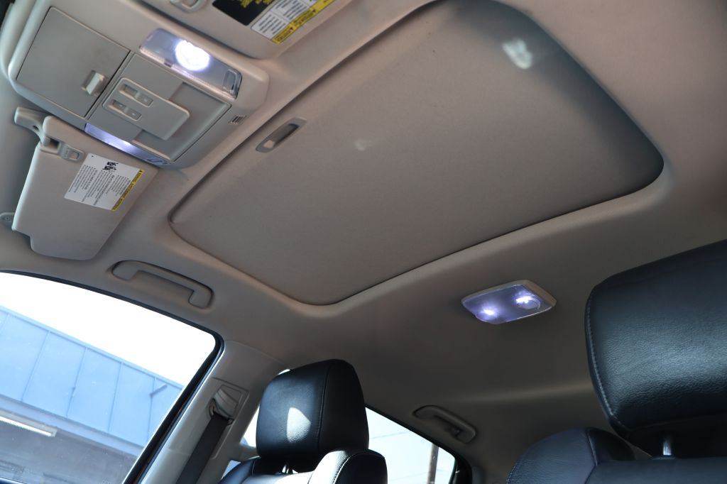 Photo 39 of this TOYOTA TUNDRA