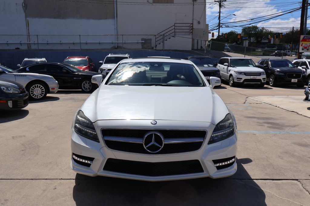 Photo 2 of this MERCEDES-BENZ CLS