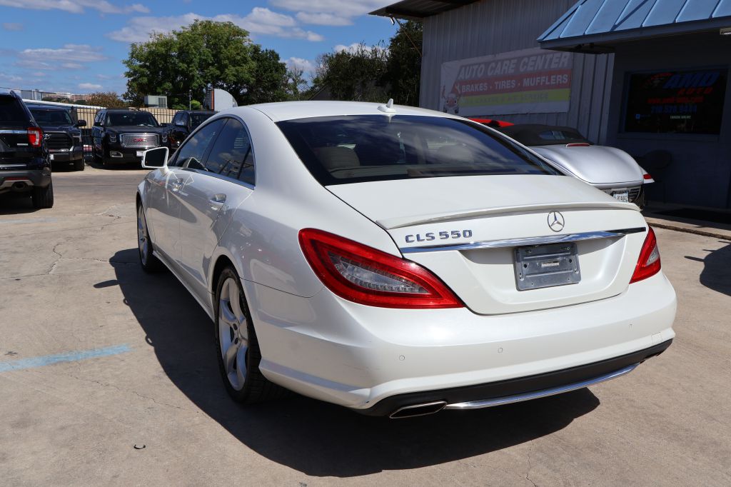 Photo 6 of this MERCEDES-BENZ CLS