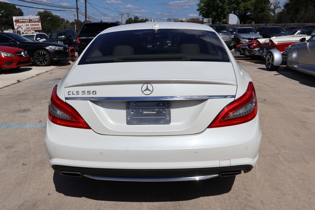 Photo 7 of this MERCEDES-BENZ CLS