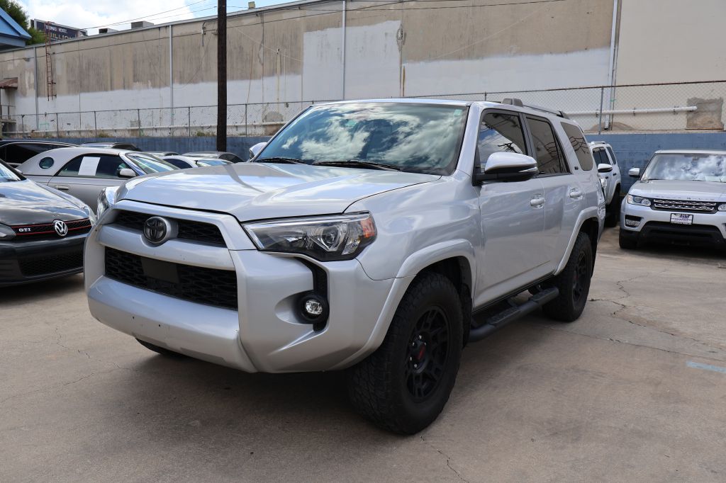 Photo 3 of this TOYOTA 4RUNNER