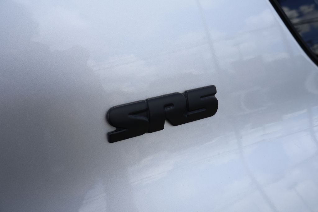 Photo 10 of this TOYOTA 4RUNNER