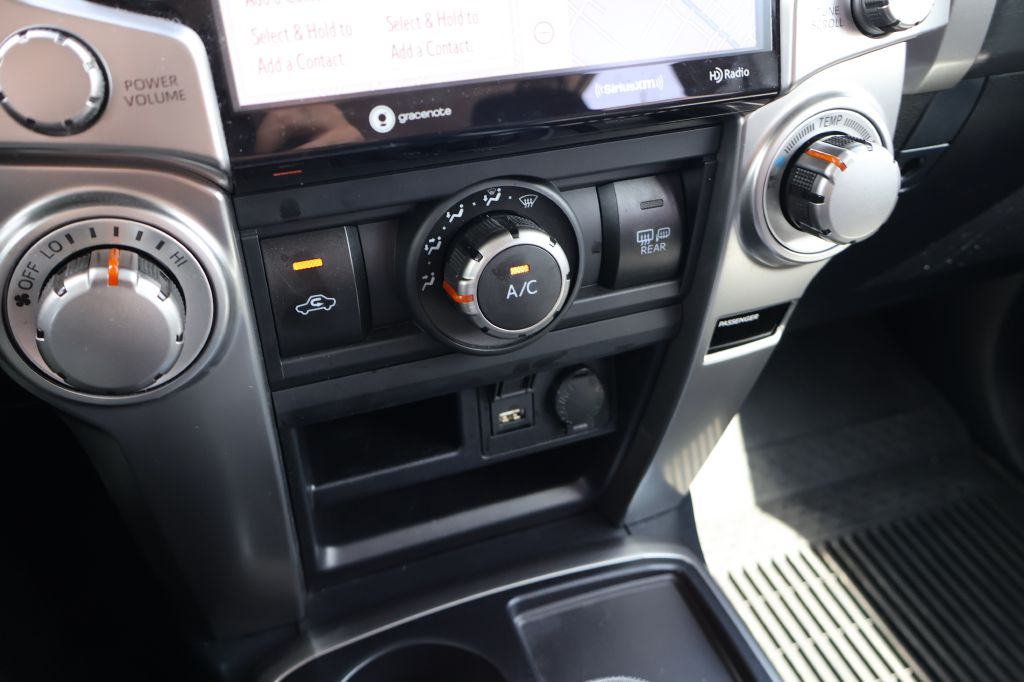 Photo 26 of this TOYOTA 4RUNNER