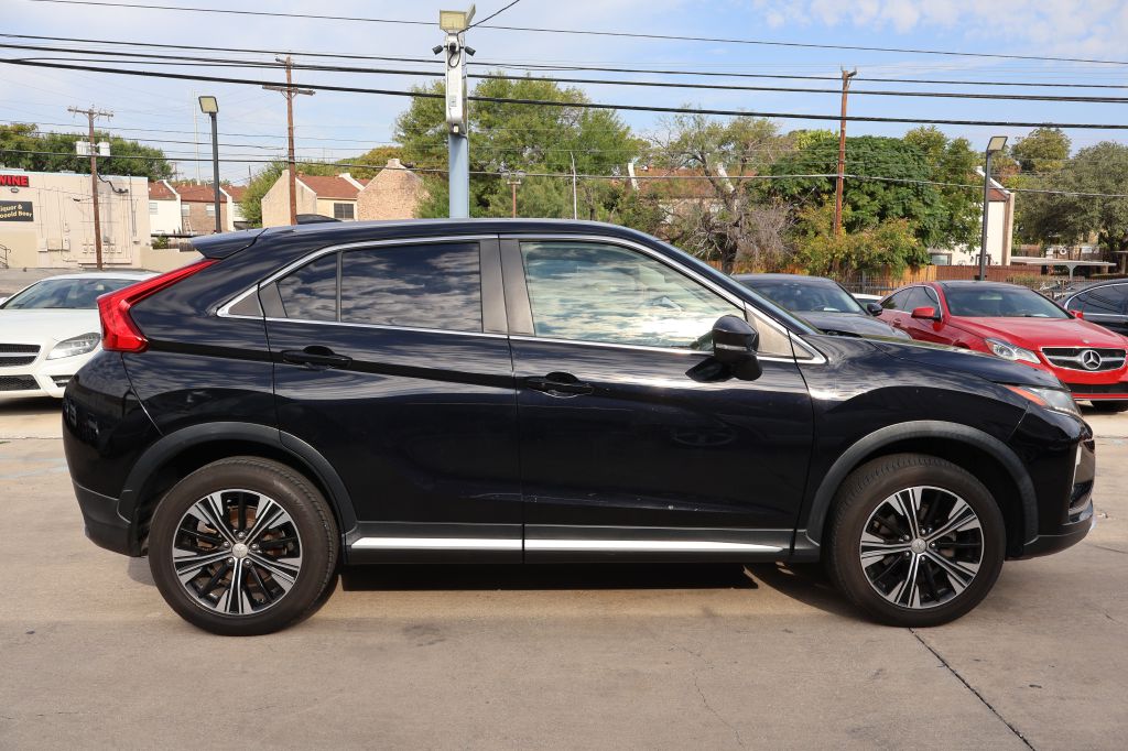 Photo 8 of this MITSUBISHI ECLIPSE CROSS