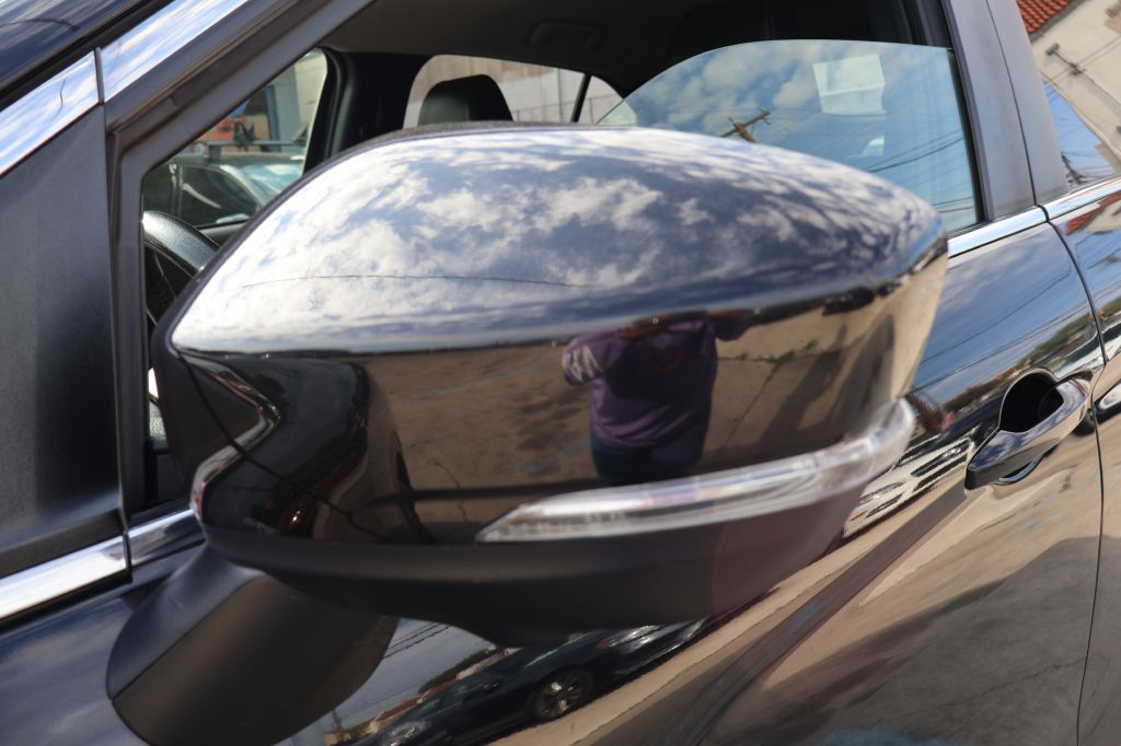 Photo 16 of this MITSUBISHI ECLIPSE CROSS