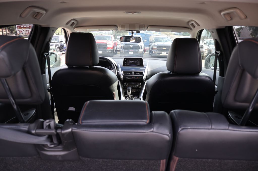 Photo 18 of this MITSUBISHI ECLIPSE CROSS
