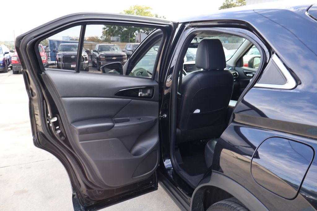 Photo 24 of this MITSUBISHI ECLIPSE CROSS