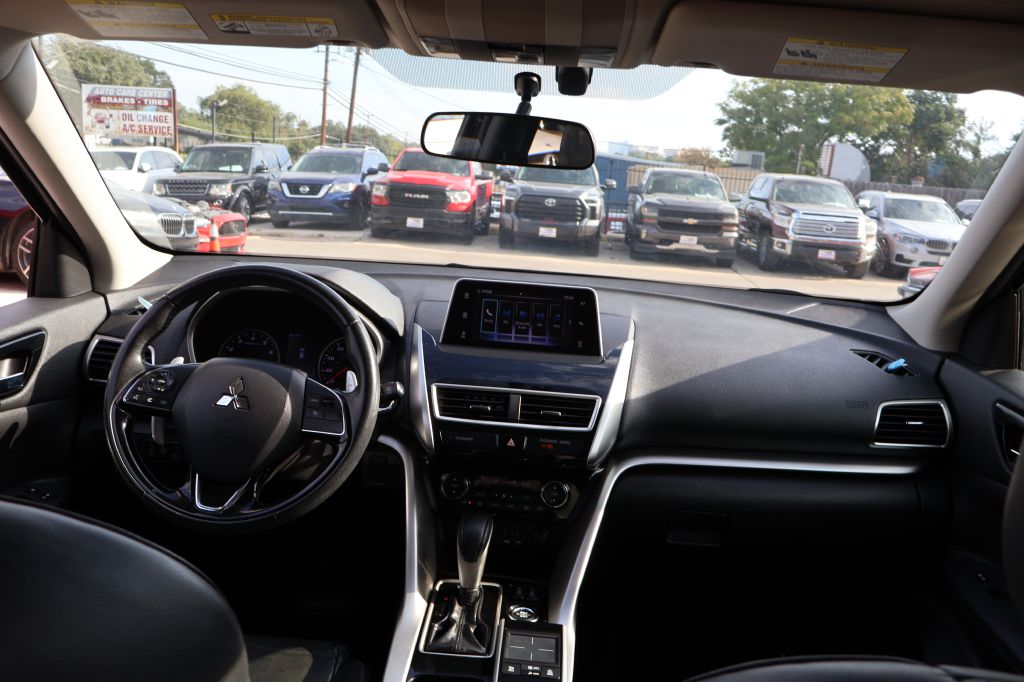 Photo 43 of this MITSUBISHI ECLIPSE CROSS